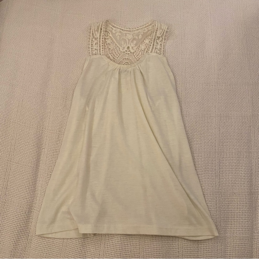 White lace tank